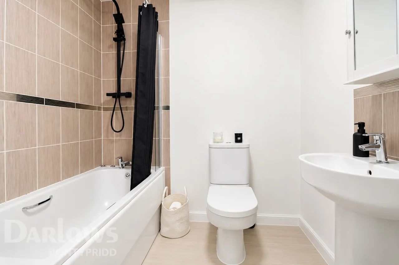 Heol Gruffydd, Pontypridd, photo 10