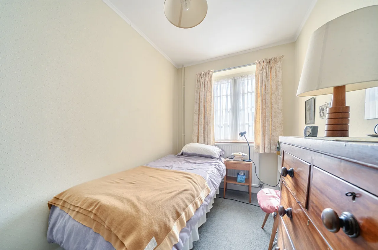 Bassett Green Road, Bassett, SO16, photo 9