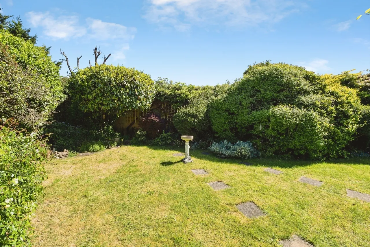 Nursery Close, Woodford Green, IG8, photo 21