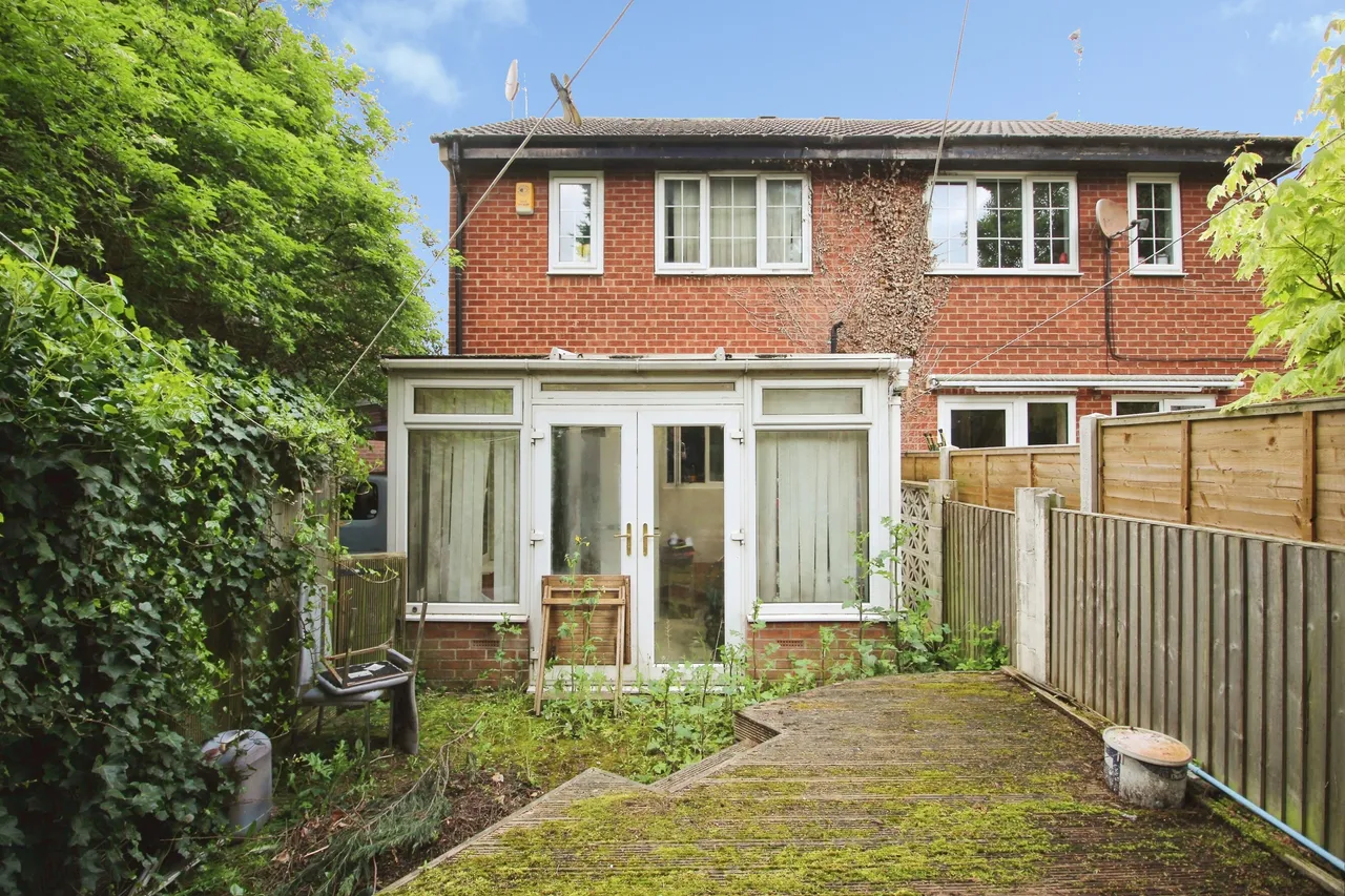 Exeter Drive, Leeds, LS10, photo 10