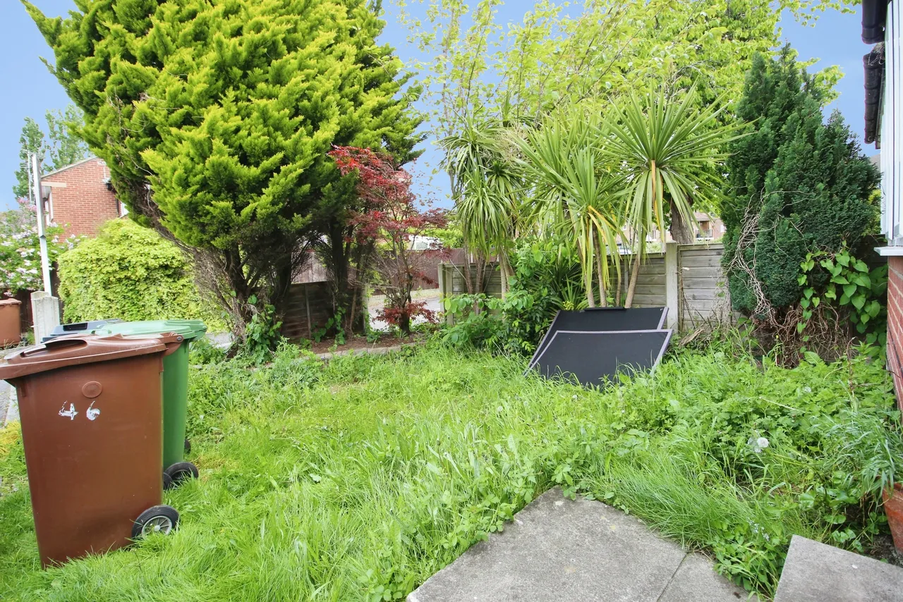 Exeter Drive, Leeds, LS10, photo 11