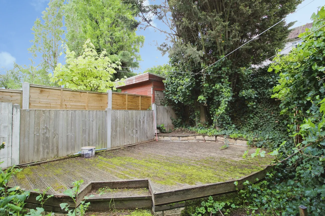 Exeter Drive, Leeds, LS10, photo 12