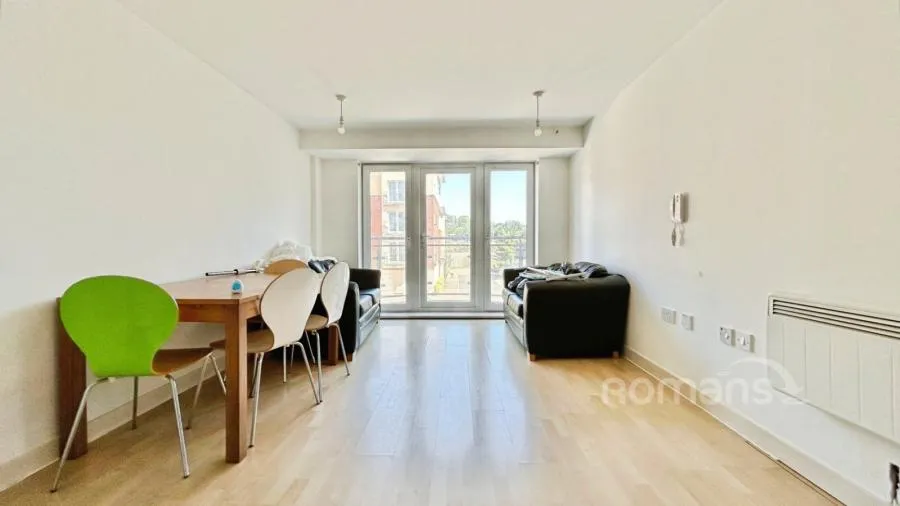 Winterthur Way, Basingstoke, RG21, photo 5