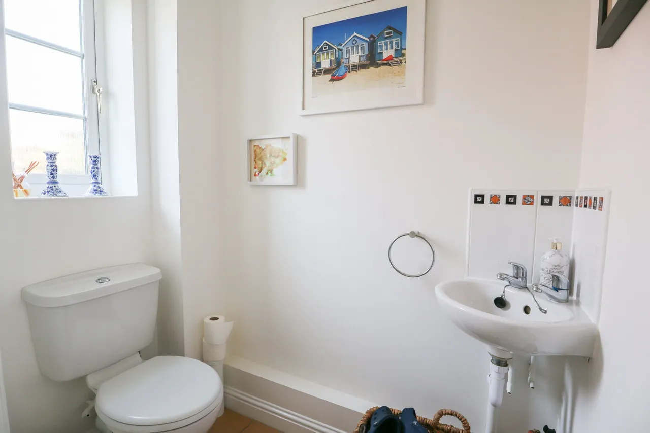 Barbel Close, Calne, photo 14
