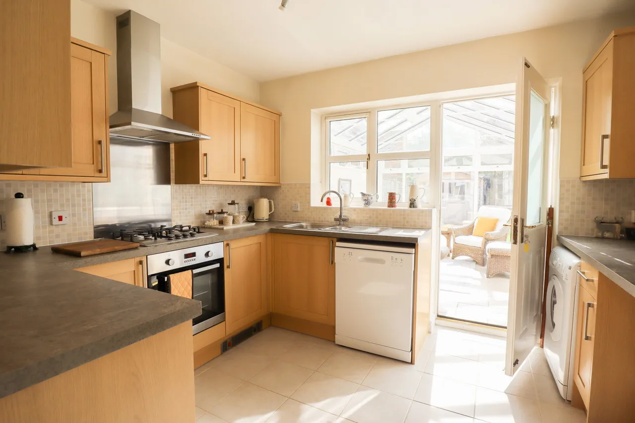 Barbel Close, Calne, photo 10