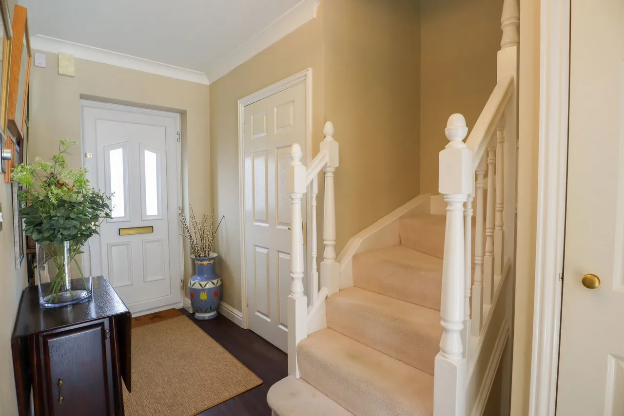 Barbel Close, Calne, photo 8