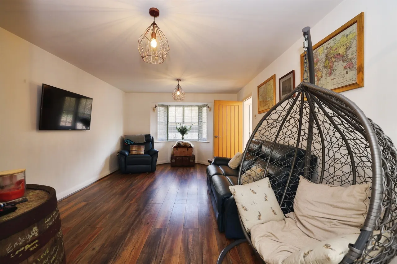 Britannia Drive, Calne, SN11, photo 15