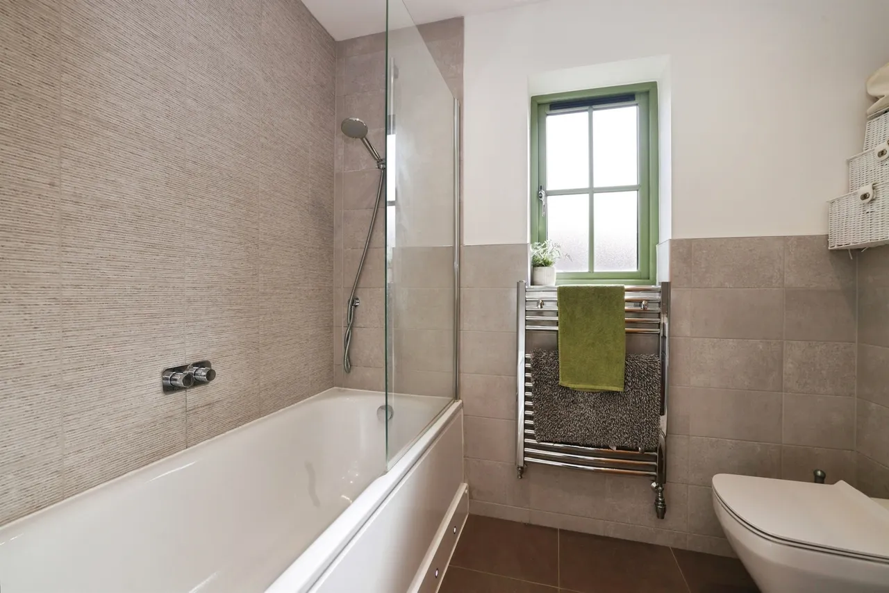 Britannia Drive, Calne, SN11, photo 14