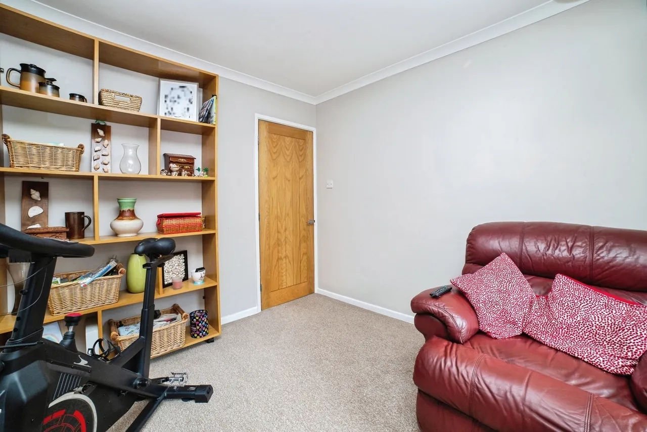 Springwood View Close, Sutton-in-Ashfield, NG17, photo 17