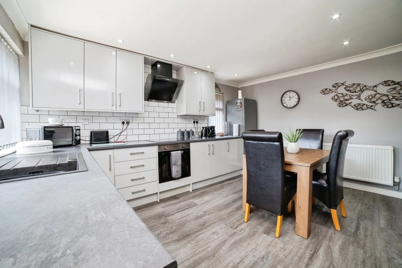 Springwood View Close, Sutton-in-Ashfield, NG17, photo 5