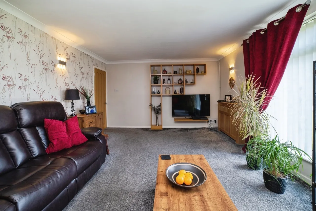 Springwood View Close, Sutton-in-Ashfield, NG17, photo 11