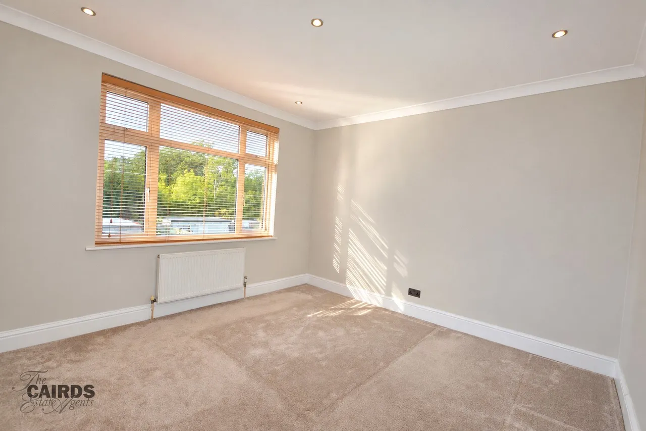 Stoneleigh Avenue, Worcester Park, KT4, photo 8