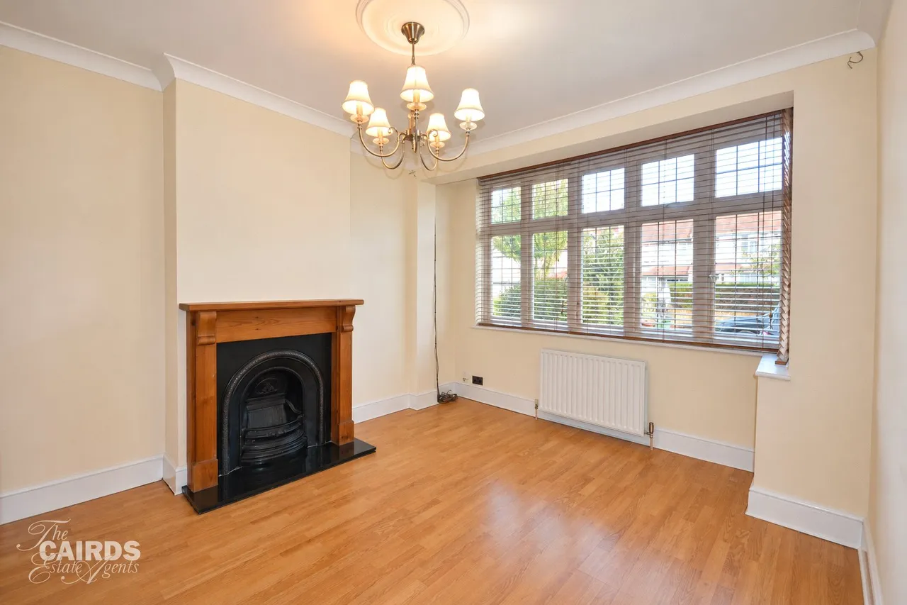 Stoneleigh Avenue, Worcester Park, KT4, photo 2
