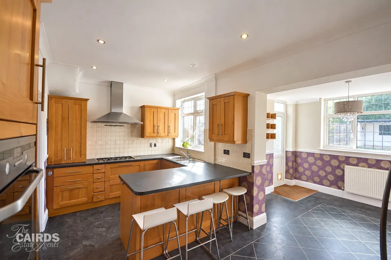 Stoneleigh Avenue, Worcester Park, KT4, photo 5
