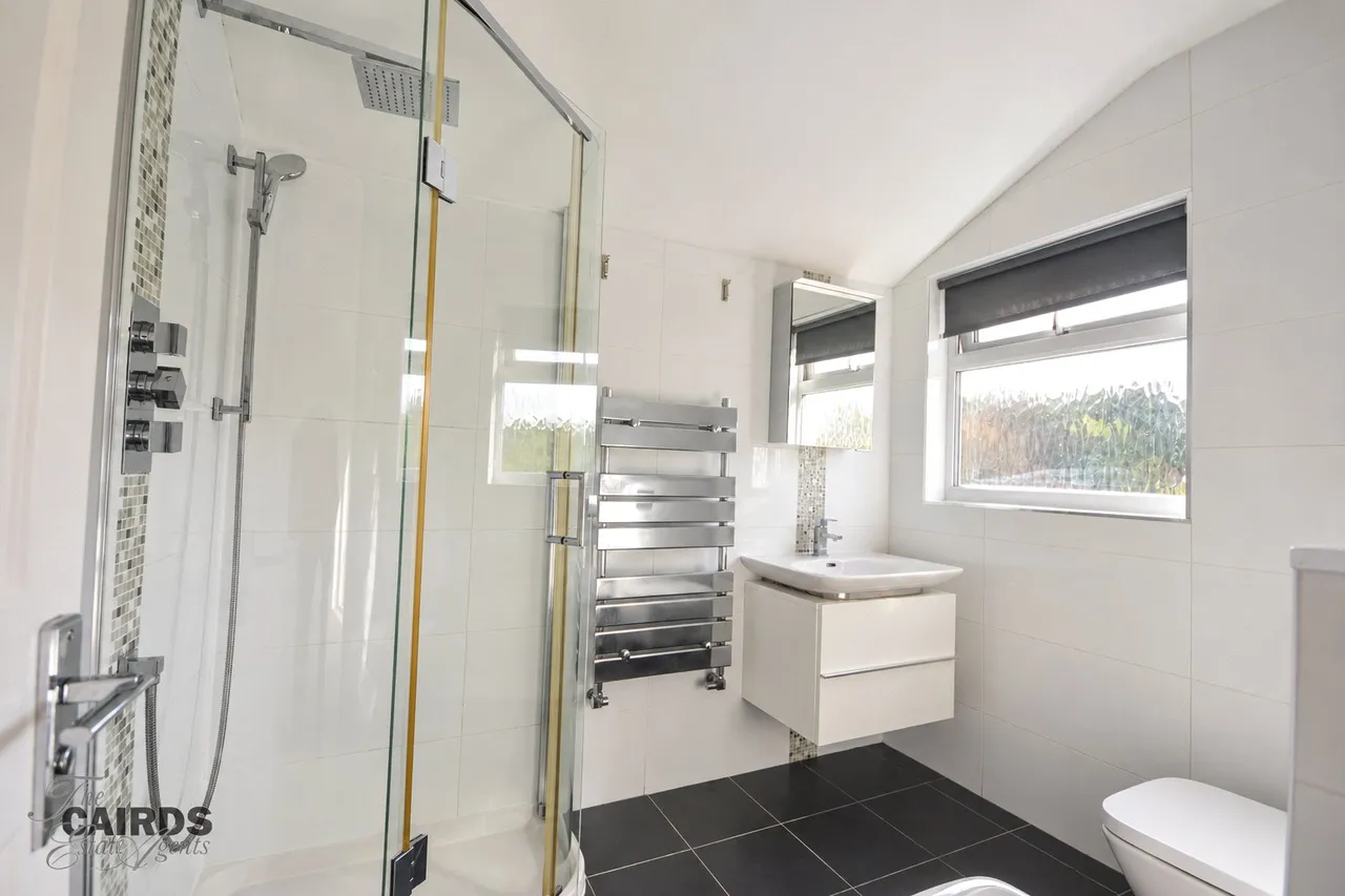 Stoneleigh Avenue, Worcester Park, KT4, photo 11