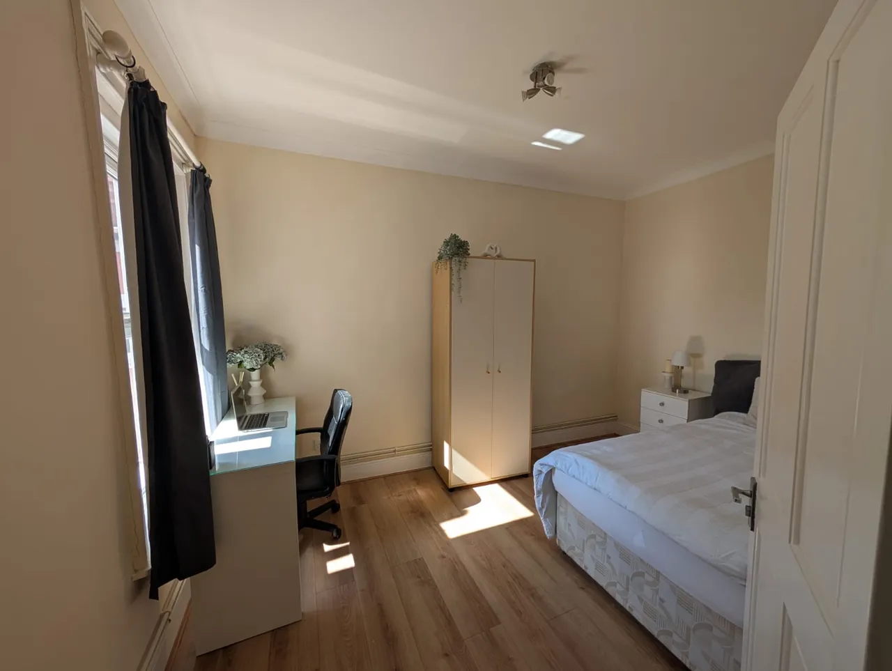Hudson Road, Southsea, Portsmouth, PO5, photo 12