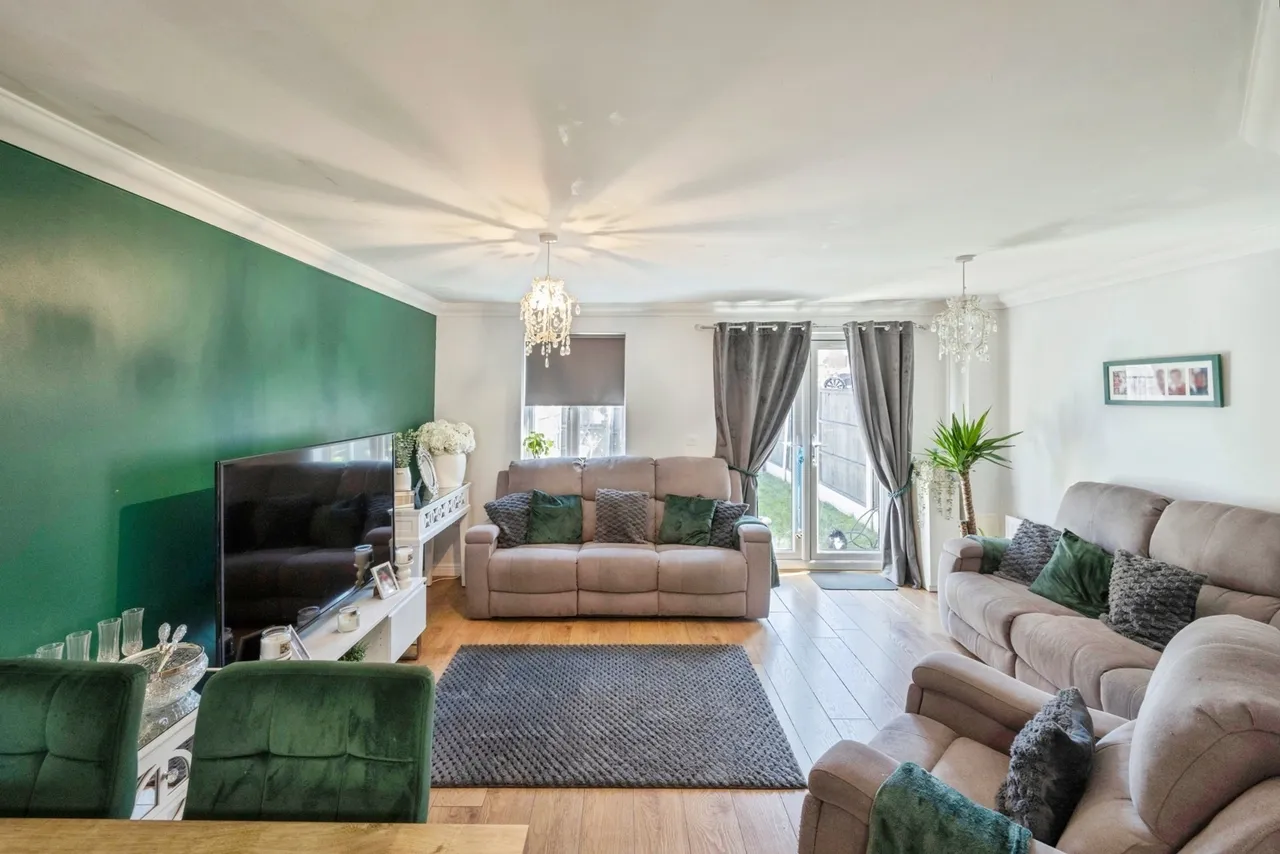 Scotsman Drive, Doncaster, South Yorkshire, DN5, photo 3
