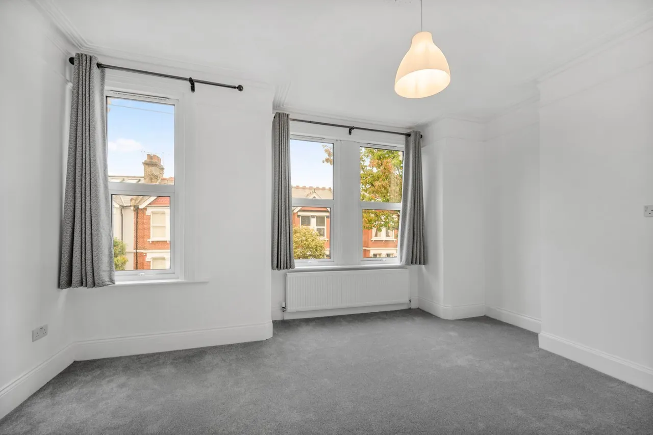 Ivy Crescent, London, W4, photo 10