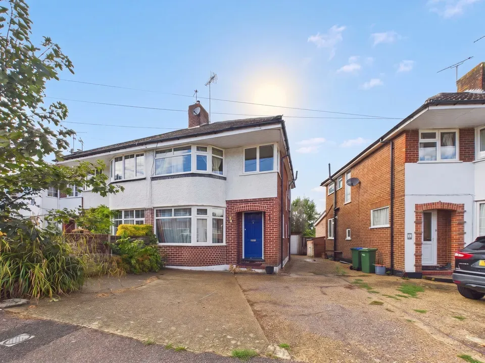 3 bed house for sale, Rushams Road, Horsham