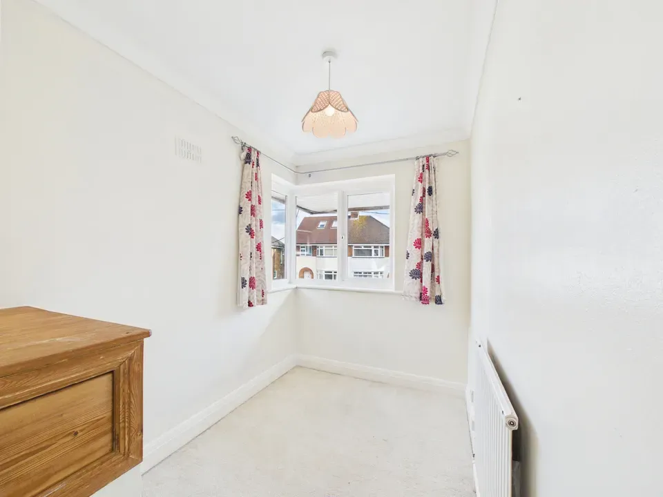 Rushams Road, Horsham, photo 13