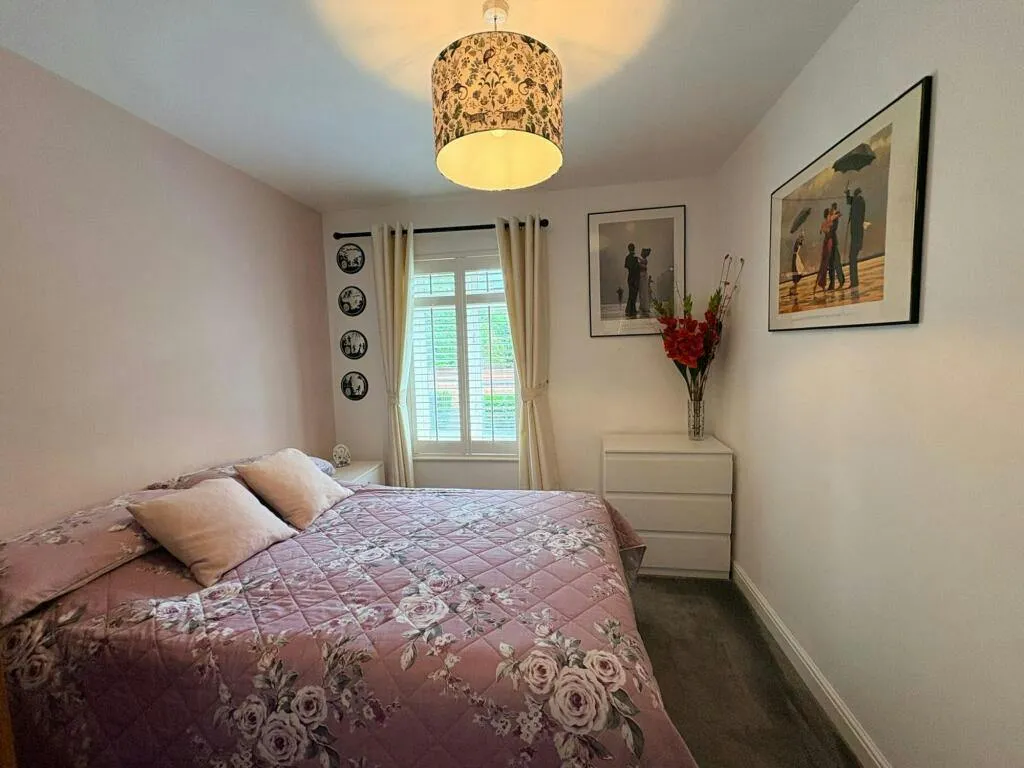 Reed Drive, Redhill, RH1, photo 9