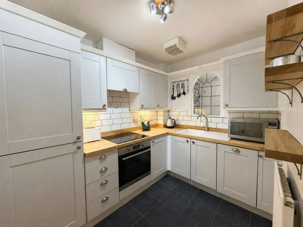 Reed Drive, Redhill, RH1, photo 3