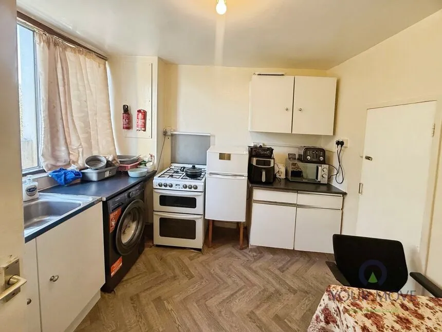 St. James's Crescent, London, SW9, photo 3
