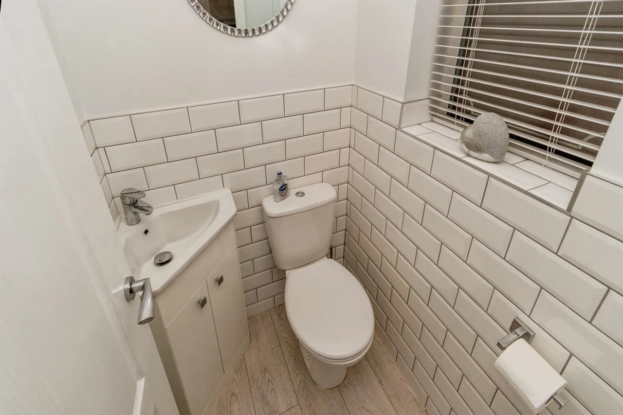 St. Lawrence Drive, Cannock, WS11, photo 12