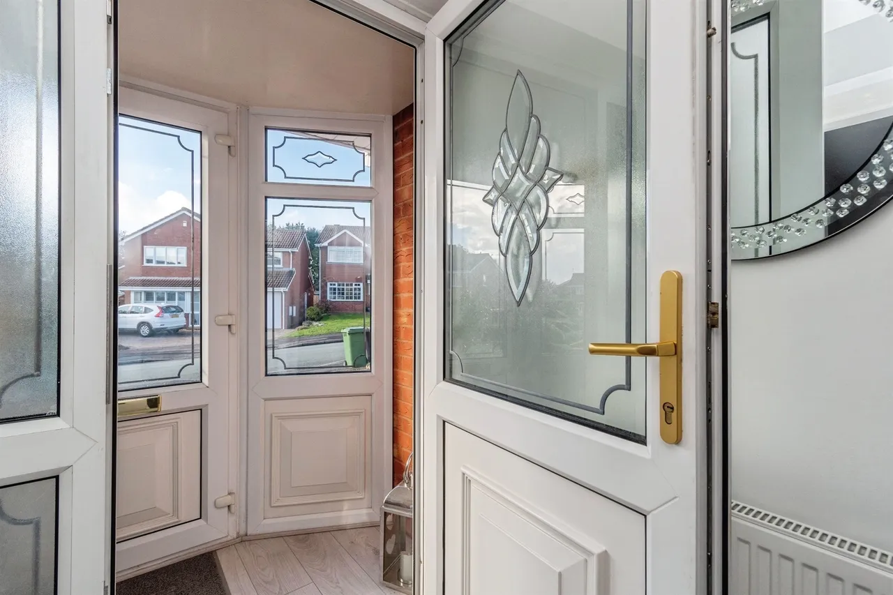 St. Lawrence Drive, Cannock, WS11, photo 13