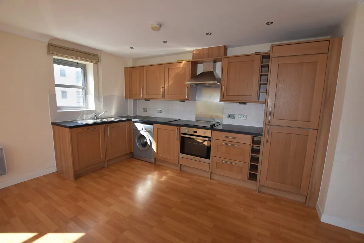 2 bed flat to rent — Rotary Way, Colchester, Essex, CO3 3LJ