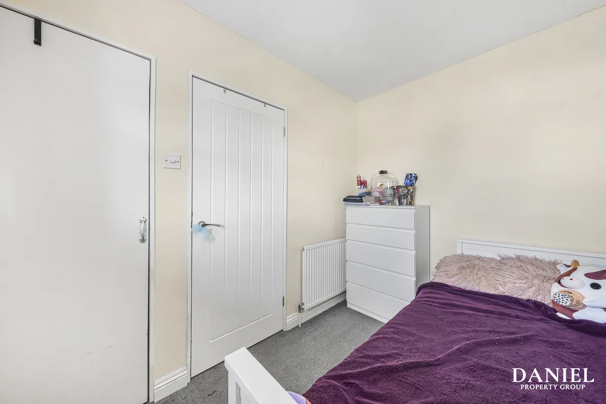 Kathleen Ferrier Crescent, Laindon, SS15, photo 19