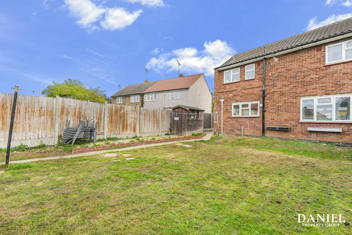 Kathleen Ferrier Crescent, Laindon, SS15, photo 23