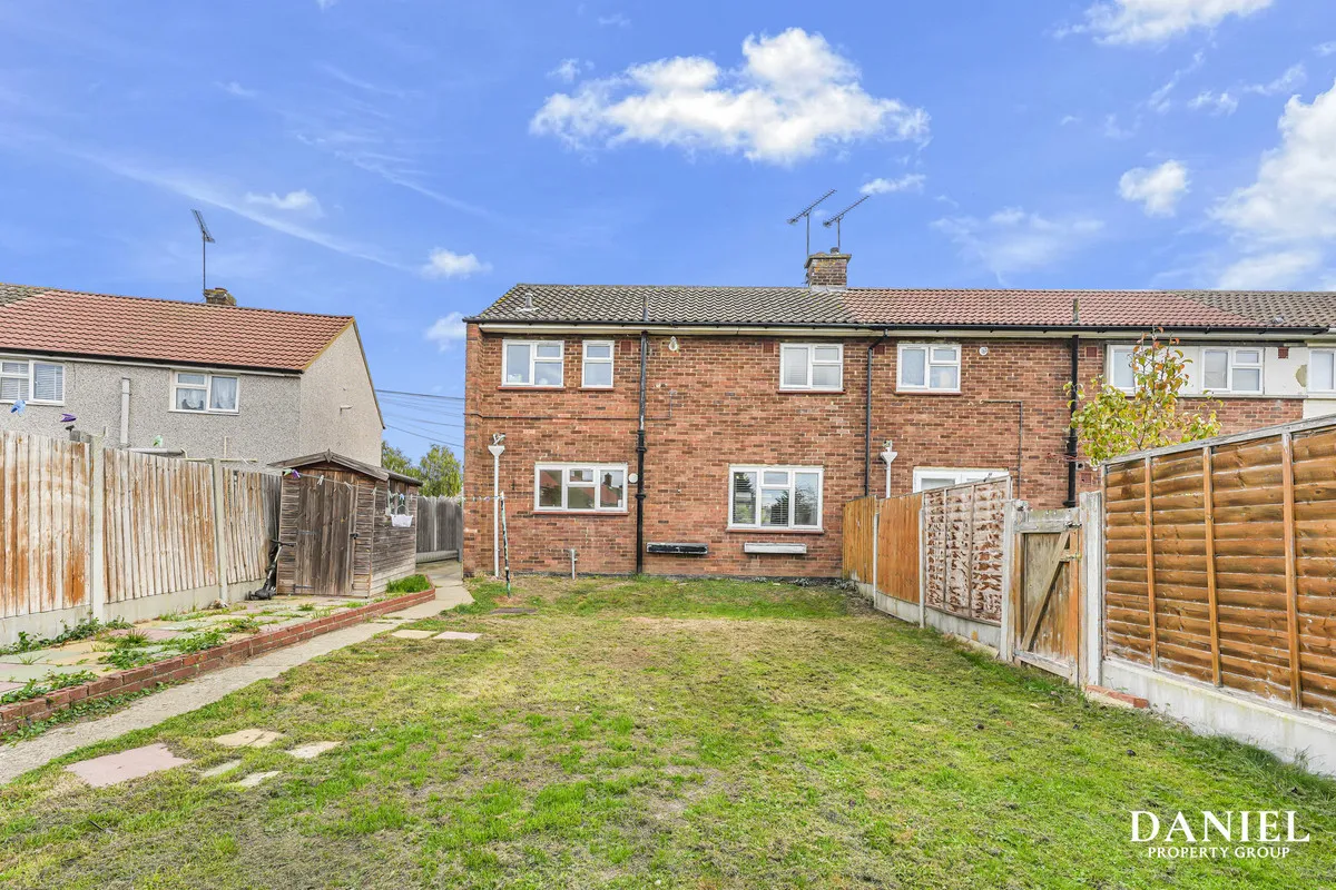 Kathleen Ferrier Crescent, Laindon, SS15, photo 24