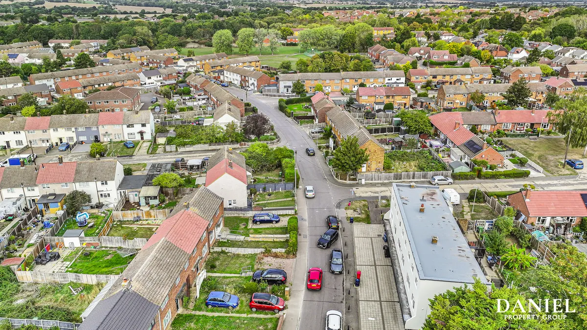 Kathleen Ferrier Crescent, Laindon, SS15, photo 27
