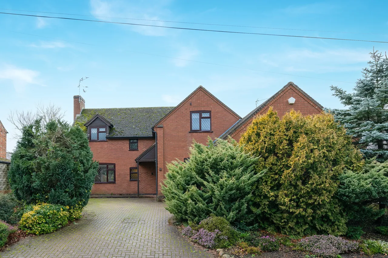 4 bed house for sale — Main Street, Kirby Bellars, LE14