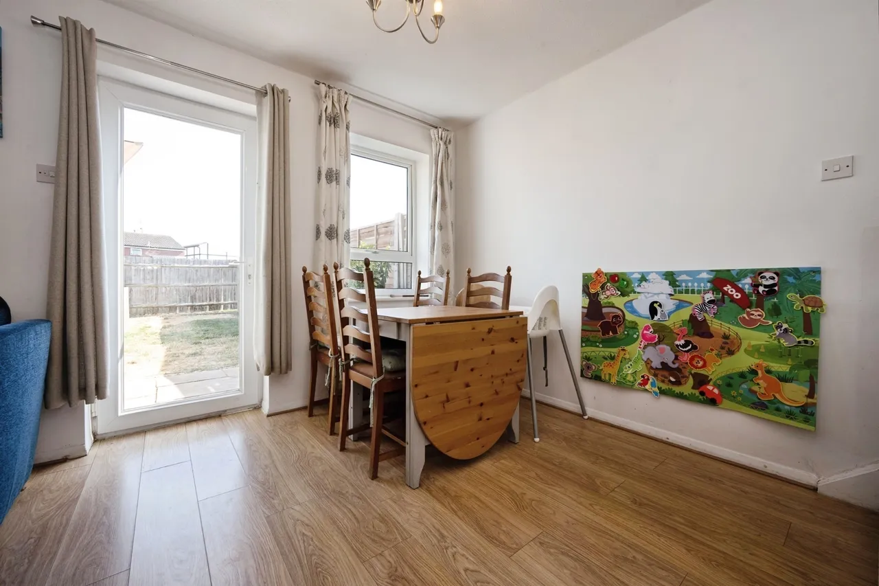 Blackwater Drive, Aylesbury, HP21, photo 8