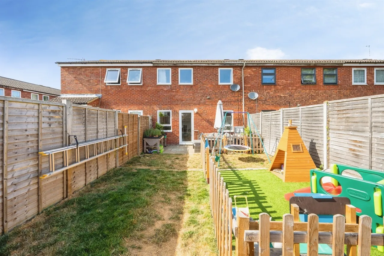 Blackwater Drive, Aylesbury, HP21, photo 16