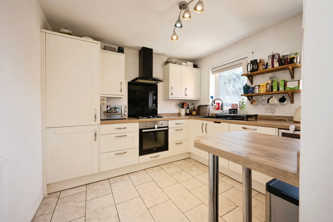 Blackwater Drive, Aylesbury, HP21, photo 3