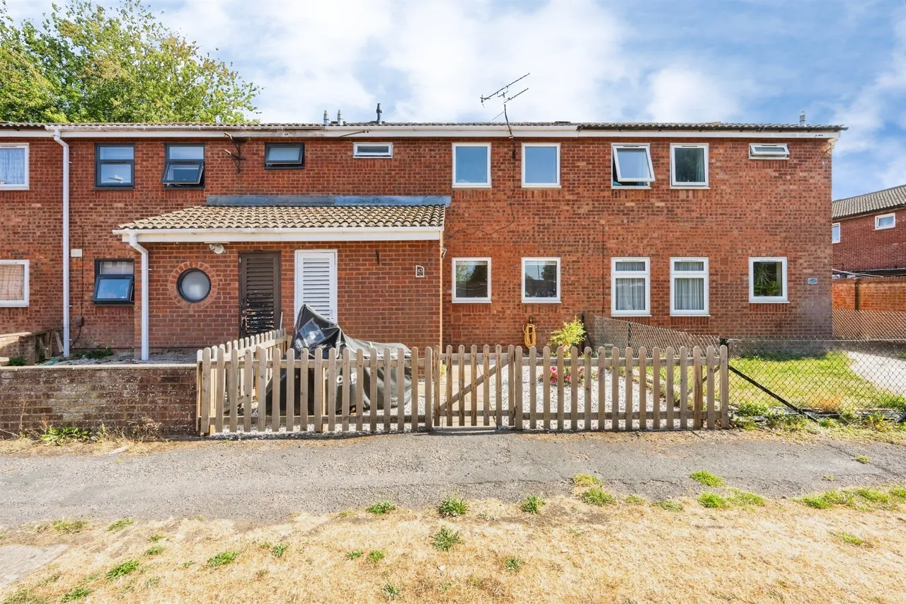Blackwater Drive, Aylesbury, HP21, photo 17