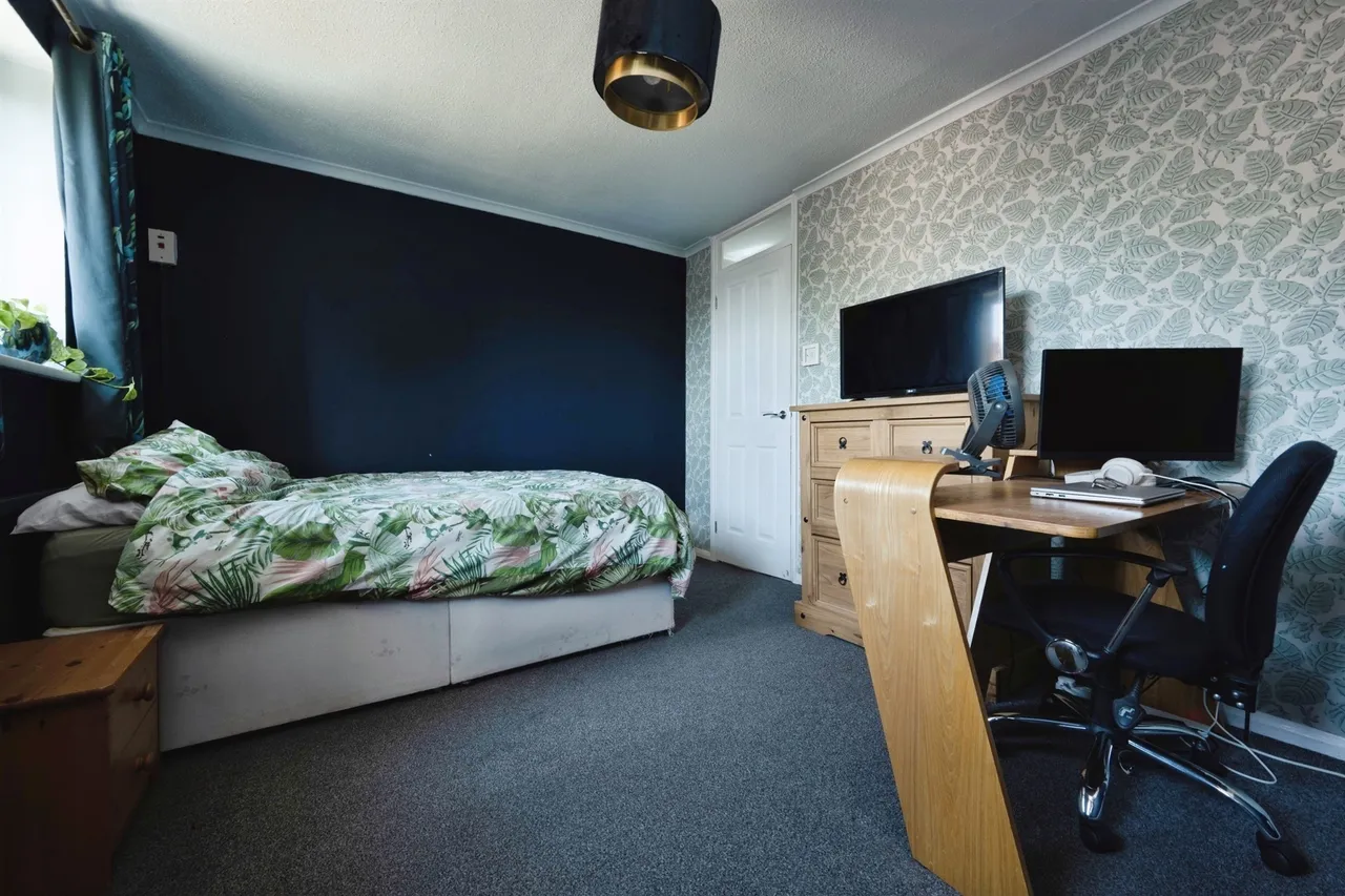 Blackwater Drive, Aylesbury, HP21, photo 13