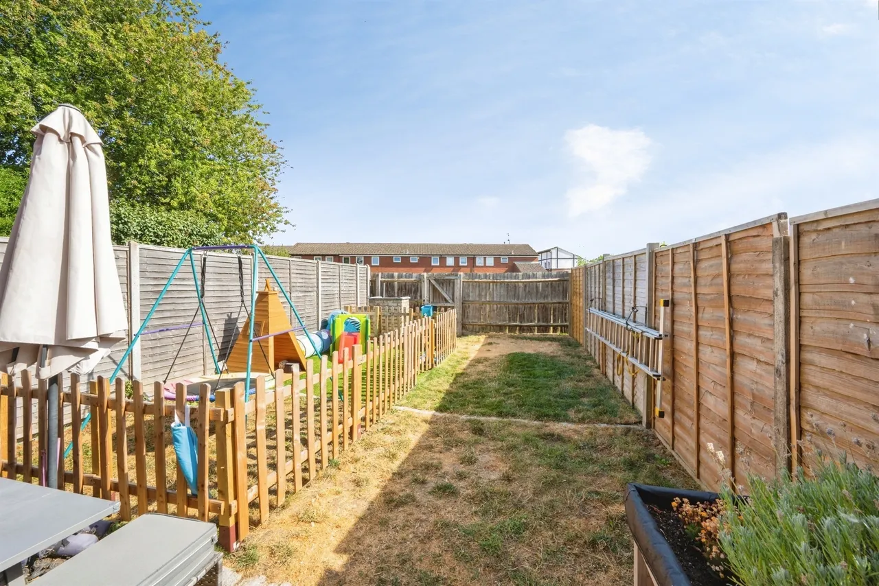 Blackwater Drive, Aylesbury, HP21, photo 4