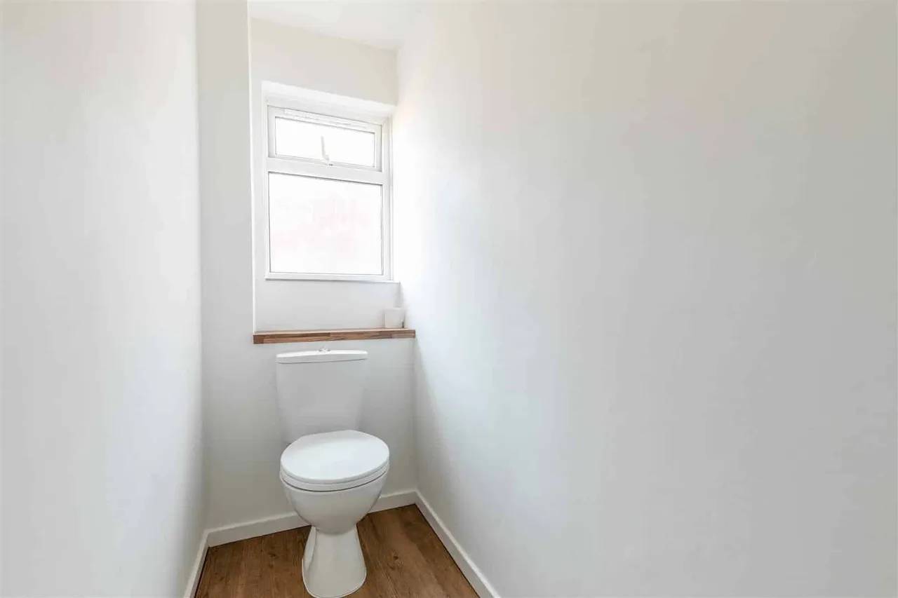 Lovejoy Lane, Windsor, Berkshire, SL4 4ND, photo 7
