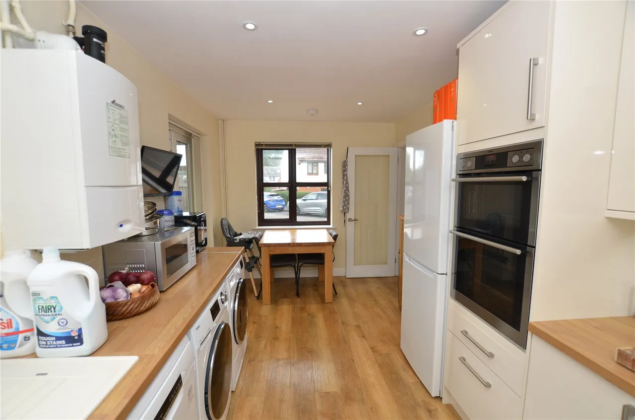 Camilla Close, Bulford, Salisbury, Wiltshire, SP4 9PE, photo 4