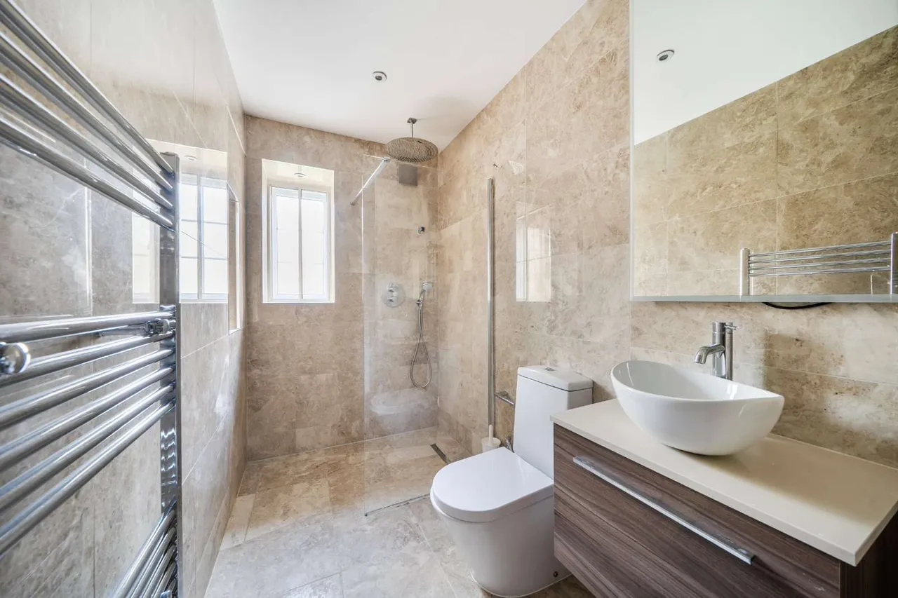 Belsize Road, London, NW6 4RD, photo 9
