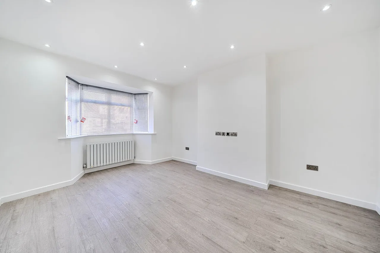 Ingram Road, Thornton Heath, Thornton Heath, CR7 8EB, photo 11