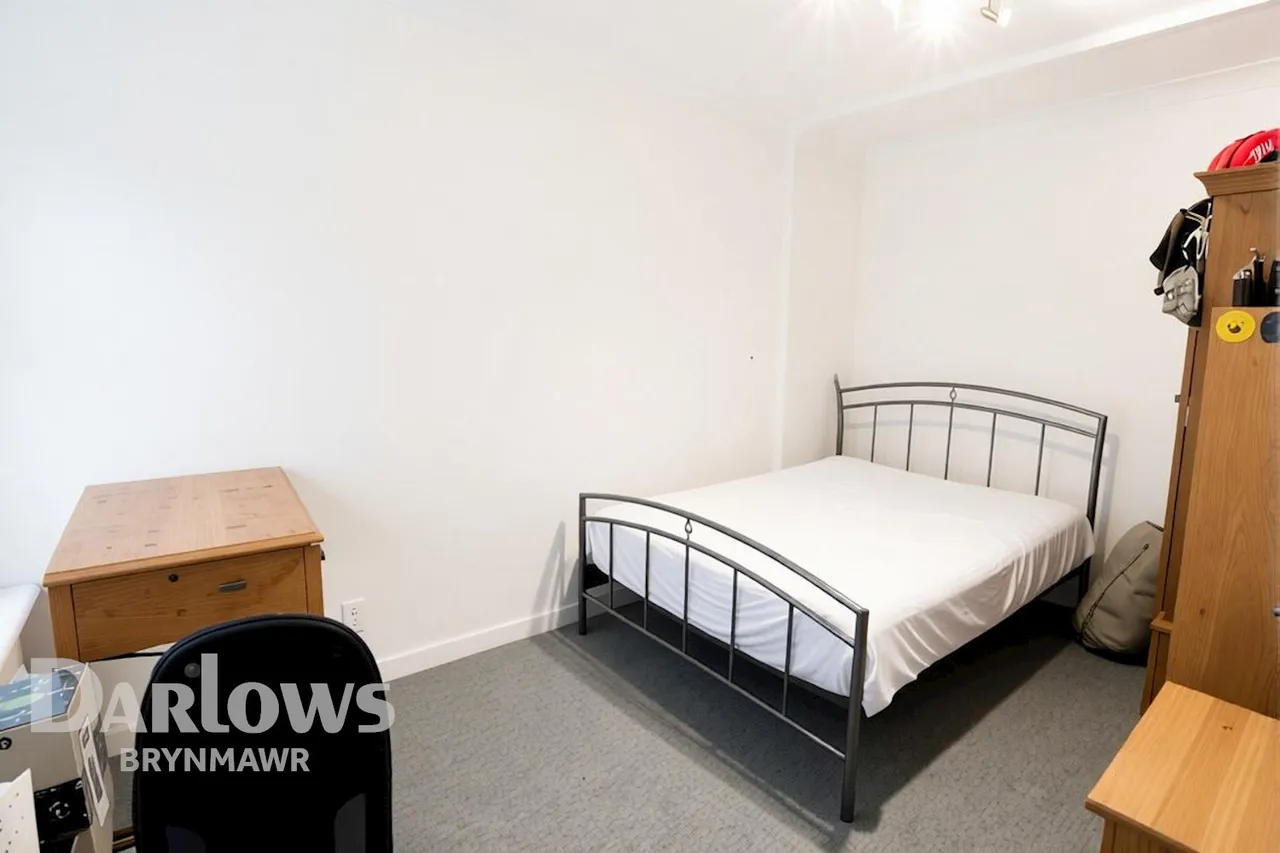 Old Blaina Road, Abertillery, photo 12