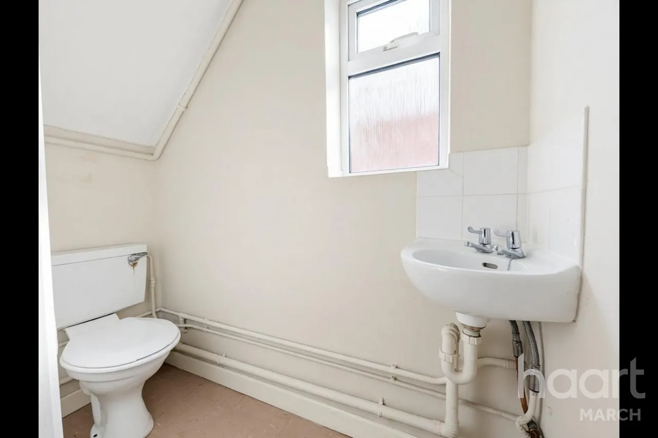 Ugg Mere Court Road, Ramsey Heights, PE26, photo 10
