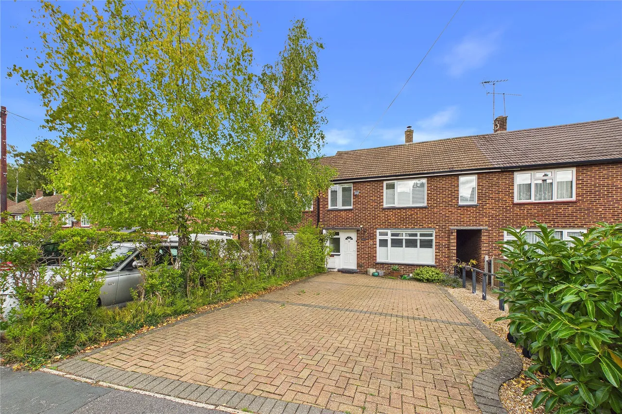 3 bed house for sale, The Close, Lightwater, GU18