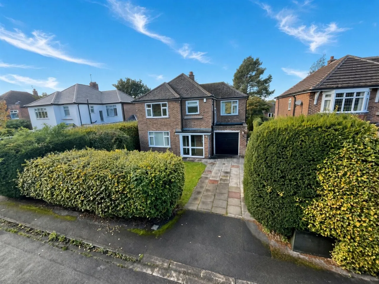 4 bed house for sale, Wilmslow Road, Handforth, SK9