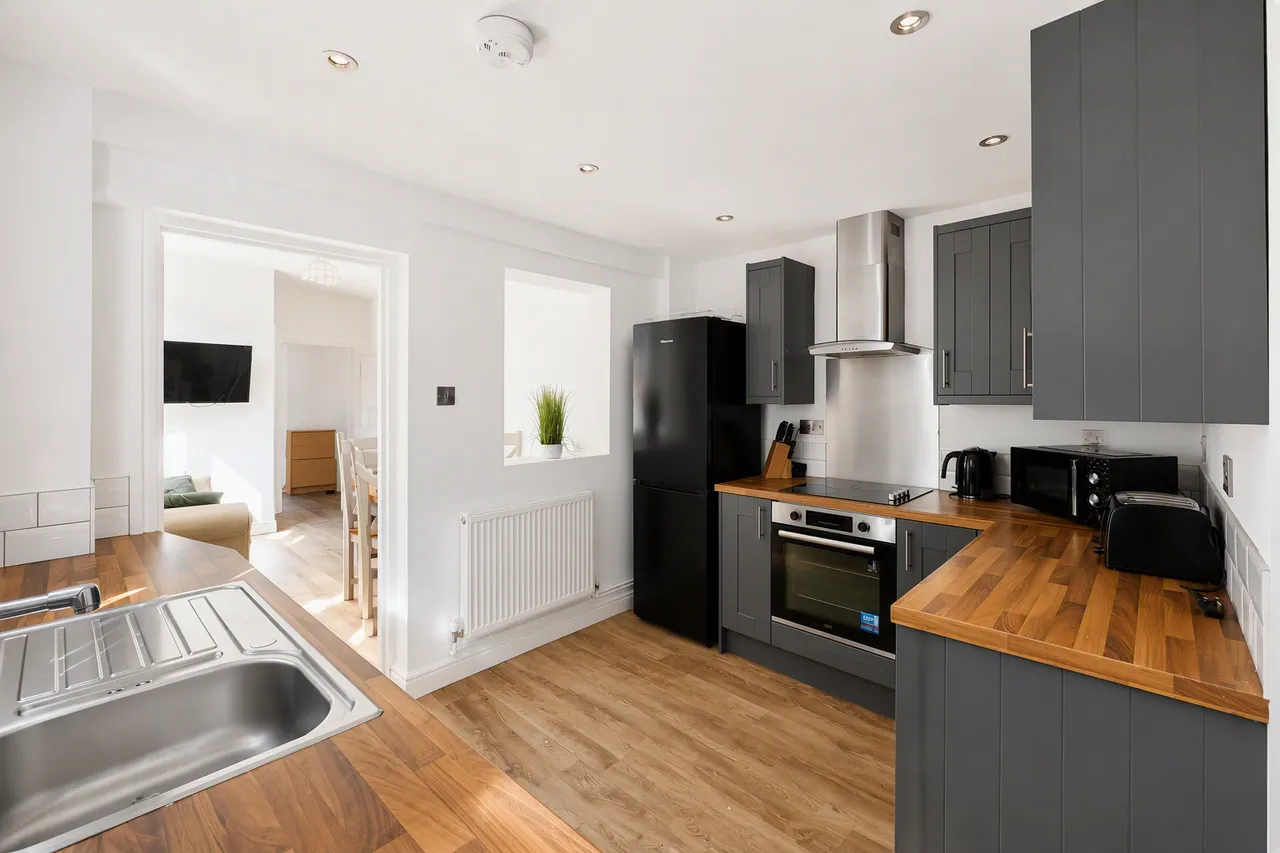 Caerau Road, Newport, NP20, photo 6